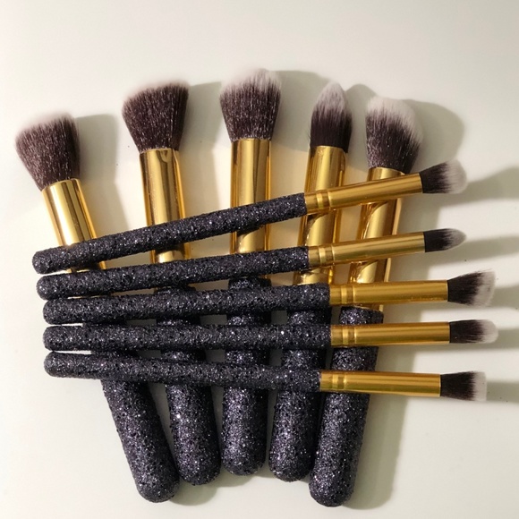 Other - 10 Piece Chunky Black Makeup Brush Collection